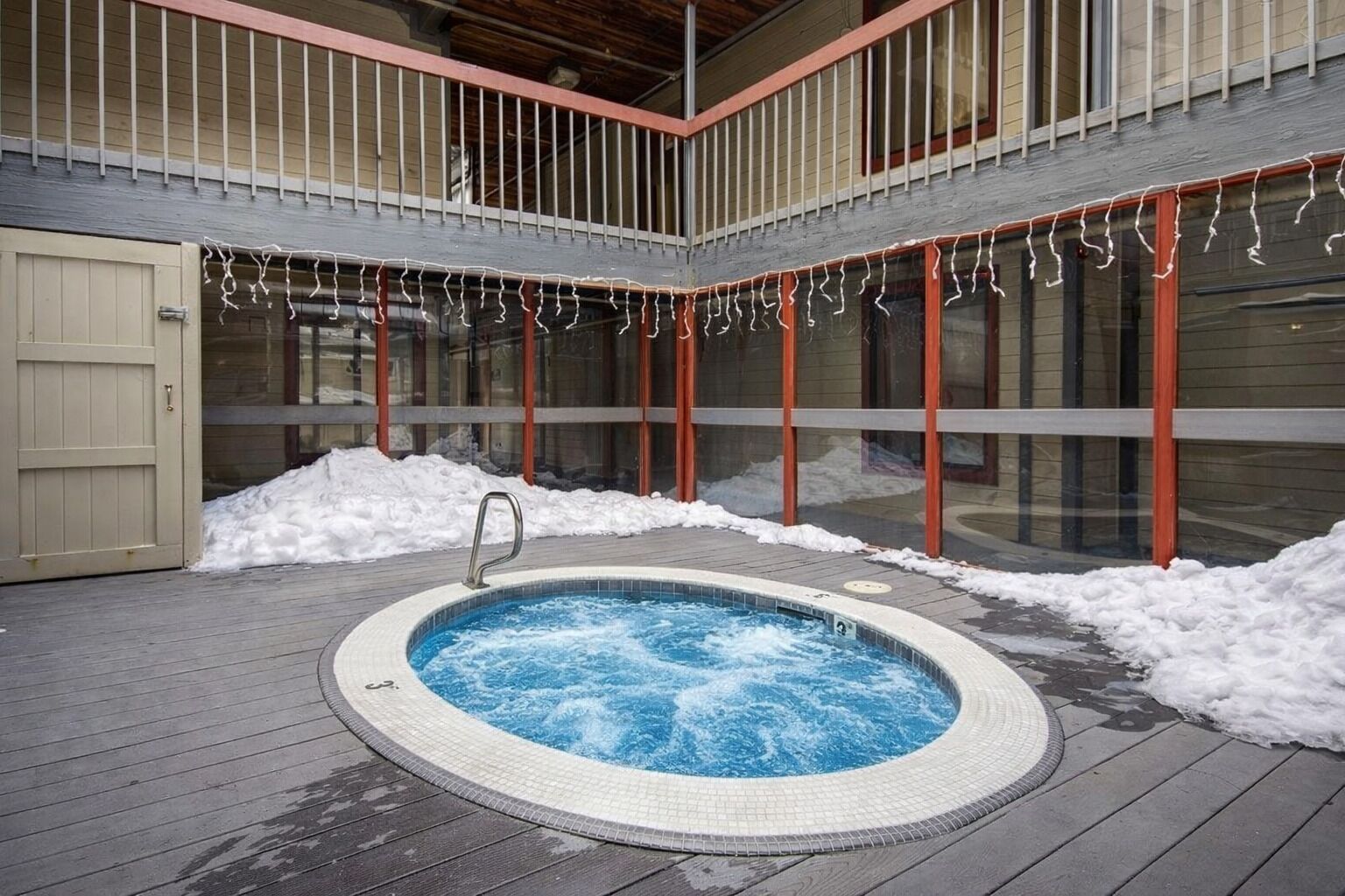 Apartment, 2 Schlafzimmer | Außen-Whirlpool