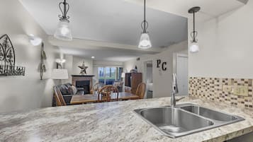 Condo, 2 Bedrooms | Private kitchen | Fridge, oven, coffee/tea maker, electric kettle