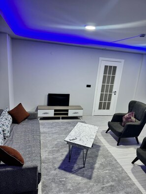 City Condo | Free WiFi