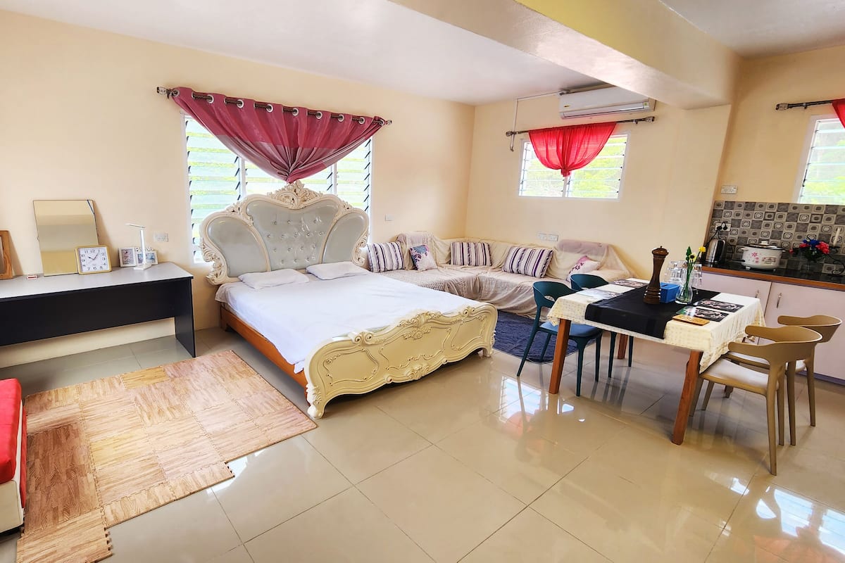 Royal Suite | 1 bedroom, premium bedding, individually decorated