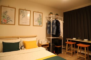 Comfort Room, 1 Double Bed, Non Smoking, Ensuite | Living area | Offices - TOKYO E JOY INN (Tokyo)