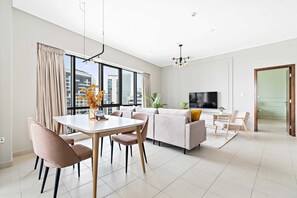 Business Apartment (Southridge - T1 2705) | Dining room - Silkhaus Southridge, Downtown Dubai (Dubai)