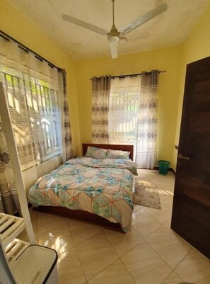 1 Schlafzimmer, Zimmersafe, kostenloses WLAN, Bettwäsche