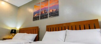 Barkada Room Life In Santa Maria