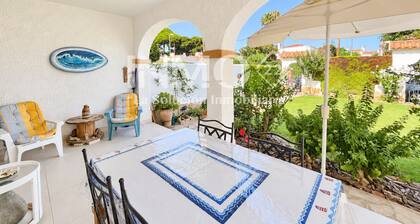 at Cambrils Mar area, nice house with garden