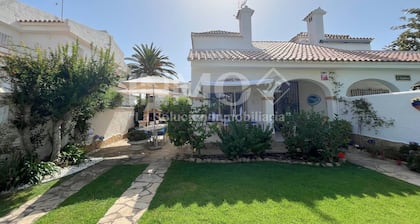 at Cambrils Mar area, nice house with garden