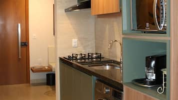 Apartamento exclusivo | Cozinha privada | Frigobar, micro-ondas, liquidificador