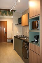 Apartamento exclusivo | Cozinha privada | Frigobar, micro-ondas, liquidificador