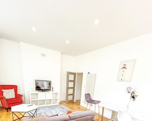 Living area - Beautiful 2-bed Apartment in London (London)