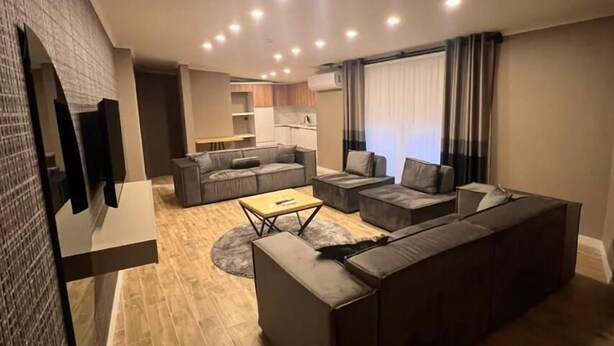 140-cm-Smart-TV mit Digitalempfang, aktuelle Filme