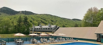 Center Court with Mountain Views, Pools & Tennis