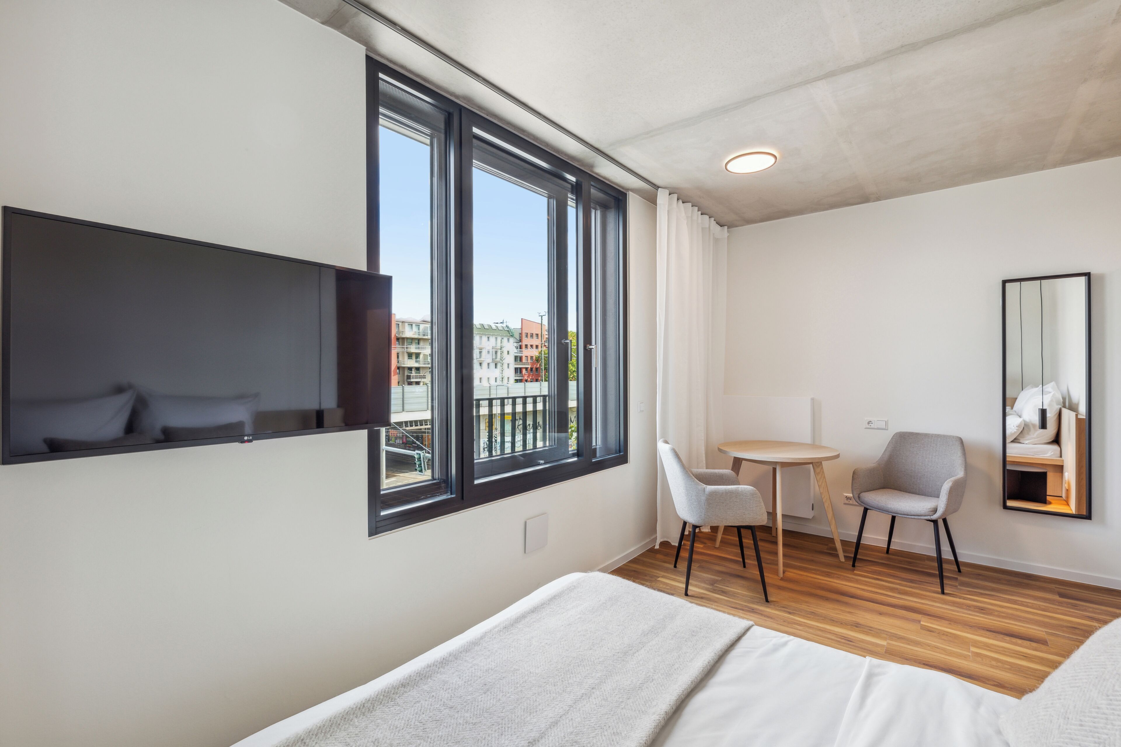 Urban Premium Studio | Kedap suara, Wi-Fi gratis, dan seprai linen