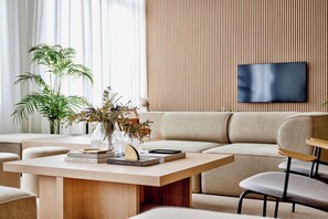 TV - Habyt - The Waterfront (Berlin)