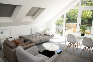 Living area - Sunny Lodge (Kidlington)