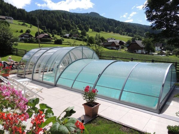 Terrace/patio - Standard Doppelzimmer mit Balkon - Hotel Gasthof Bauer (Göriach)