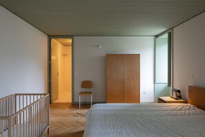 5 عدّة غرف نوم وواي فاي وملاءات أسرّة