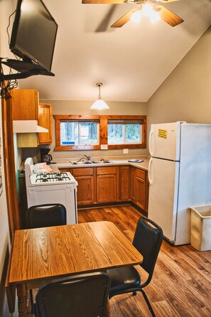 Private kitchen - Broadview- in a no-wake zone in Chetek, WI on the Chetek Chain of Lakes.  (Chetek)