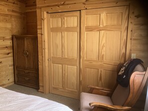 1 bedroom, in-room safe, desk, iron/ironing board