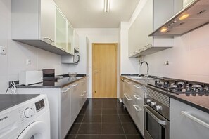 Fridge, microwave, oven, dishwasher