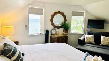 3 bedrooms, travel cot, free WiFi, bed sheets