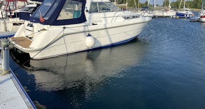 Motor Yacht on Isle of Bute. Ideal for couples, or families. In Marina.
