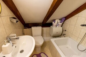 Bathroom - Stylish Studio Apartment Bure
 (Murter)