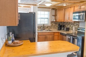 Apartment, 1 Queen-Bett (Daffin Delight) | Eigene Küche