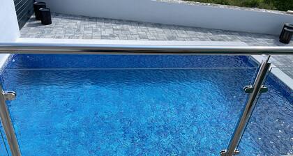 Villa Mariella - Holiday home with private pool and sea view for 6 people