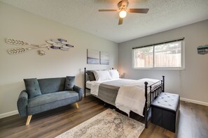 3 Schlafzimmer, Schreibtisch, laptopgeeigneter Arbeitsplatz