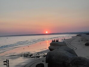 Beach nearby, sun-loungers