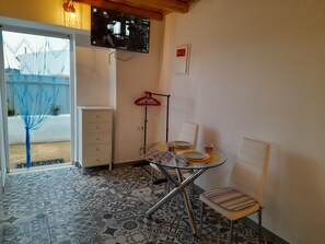 Dining - Estudio Dominicana in Albufeira Gale (Albufeira)