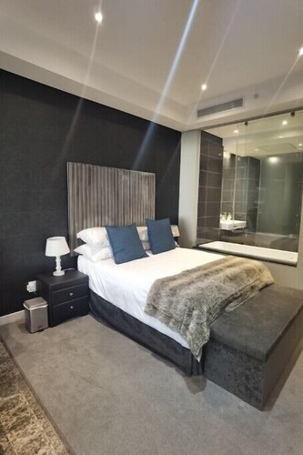 Executive apartment in the heart of Sandton
