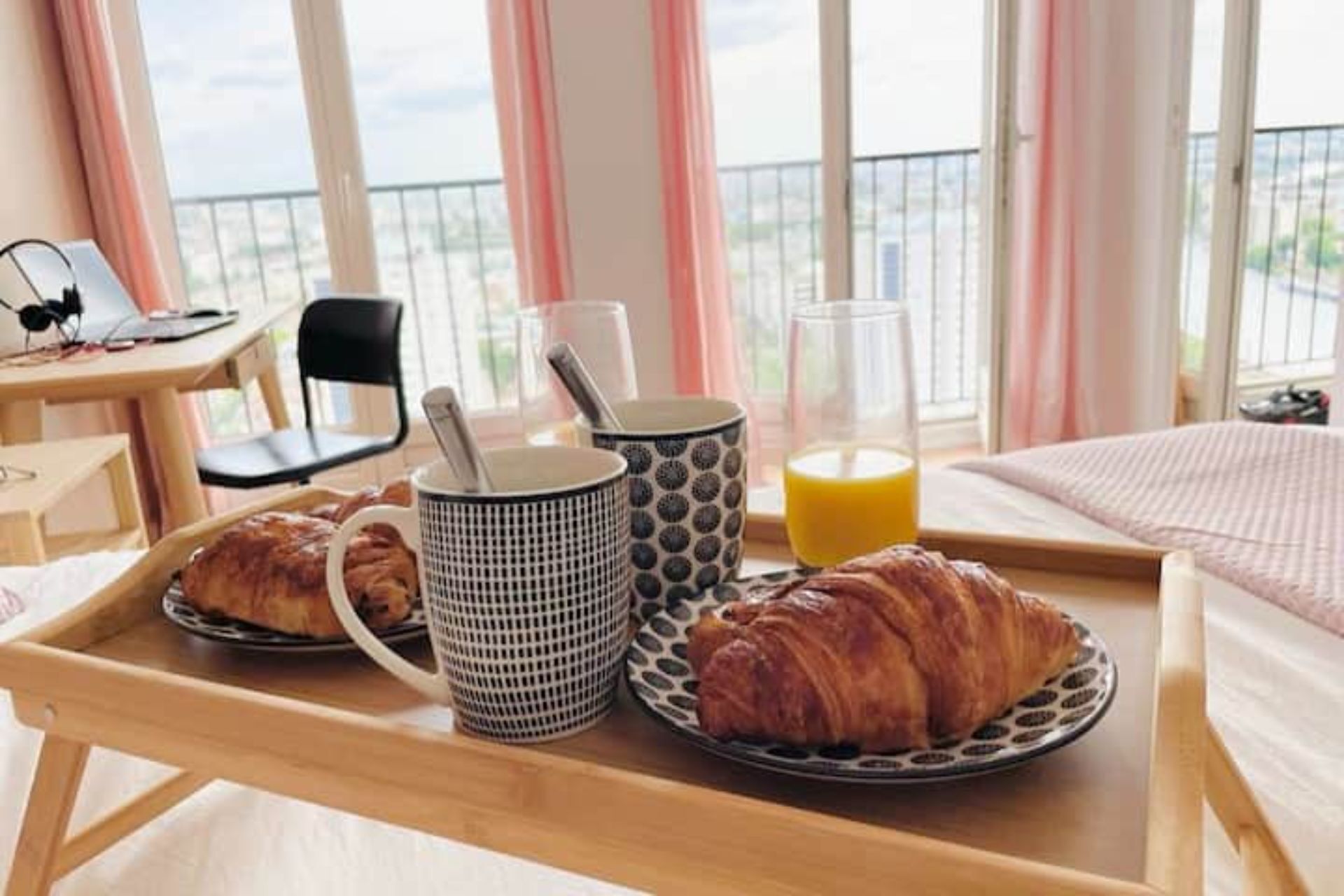 1 bedroom, desk, iron/ironing board, WiFi