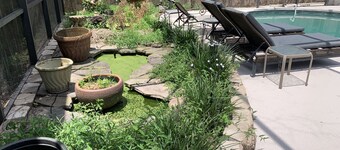 Vintage Montrose House with private pool and gated parking.