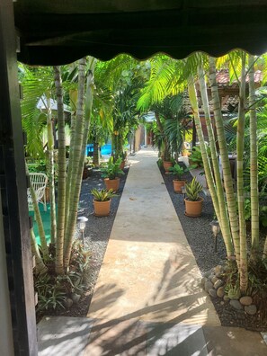 1 室のベッドルーム、防音設備、WiFi (無料)、ベッドシーツ