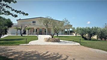 Facciata della struttura