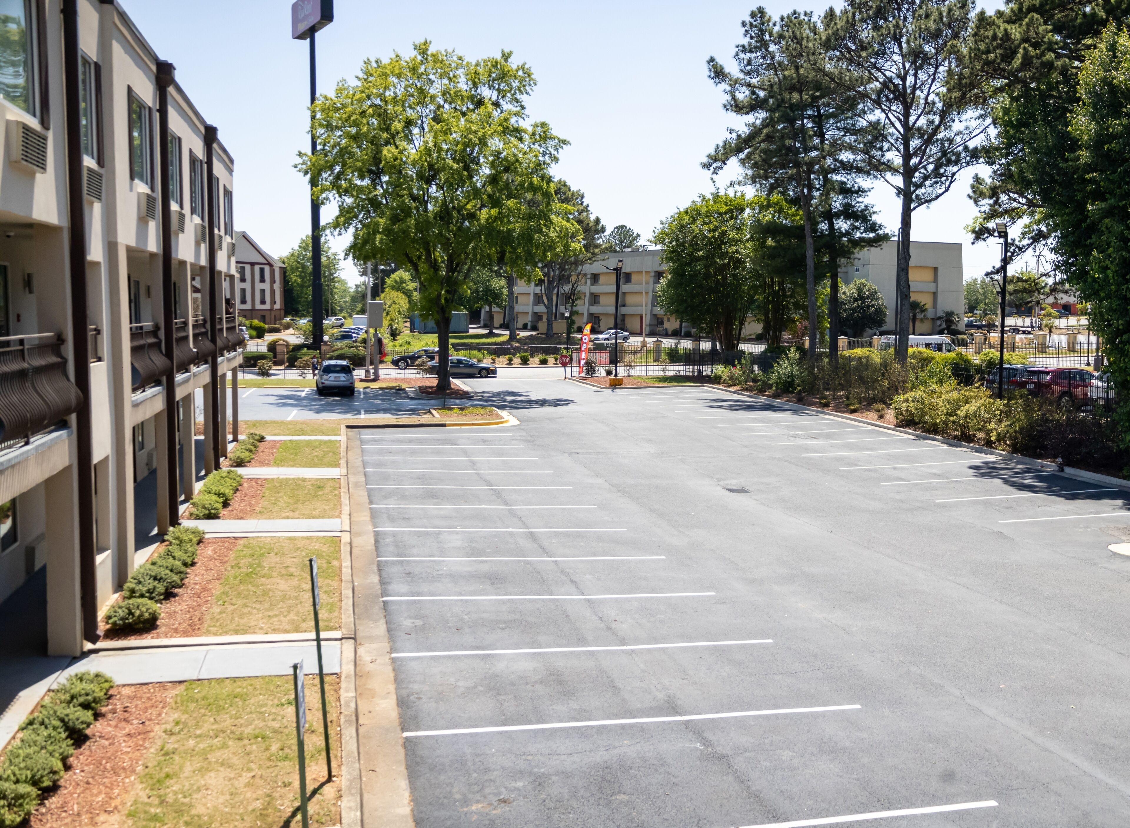 Photo - Days Inn By Wyndham College Park Atlanta Airport South