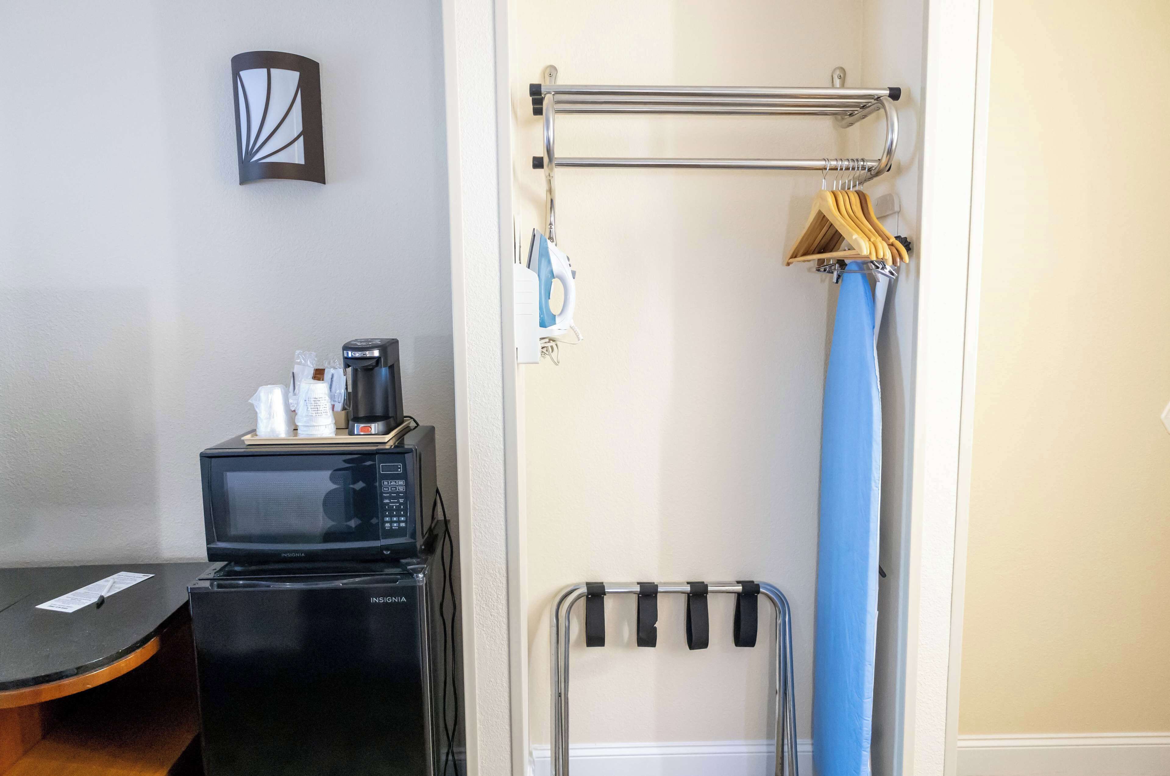 Photo - Days Inn By Wyndham College Park Atlanta Airport South
