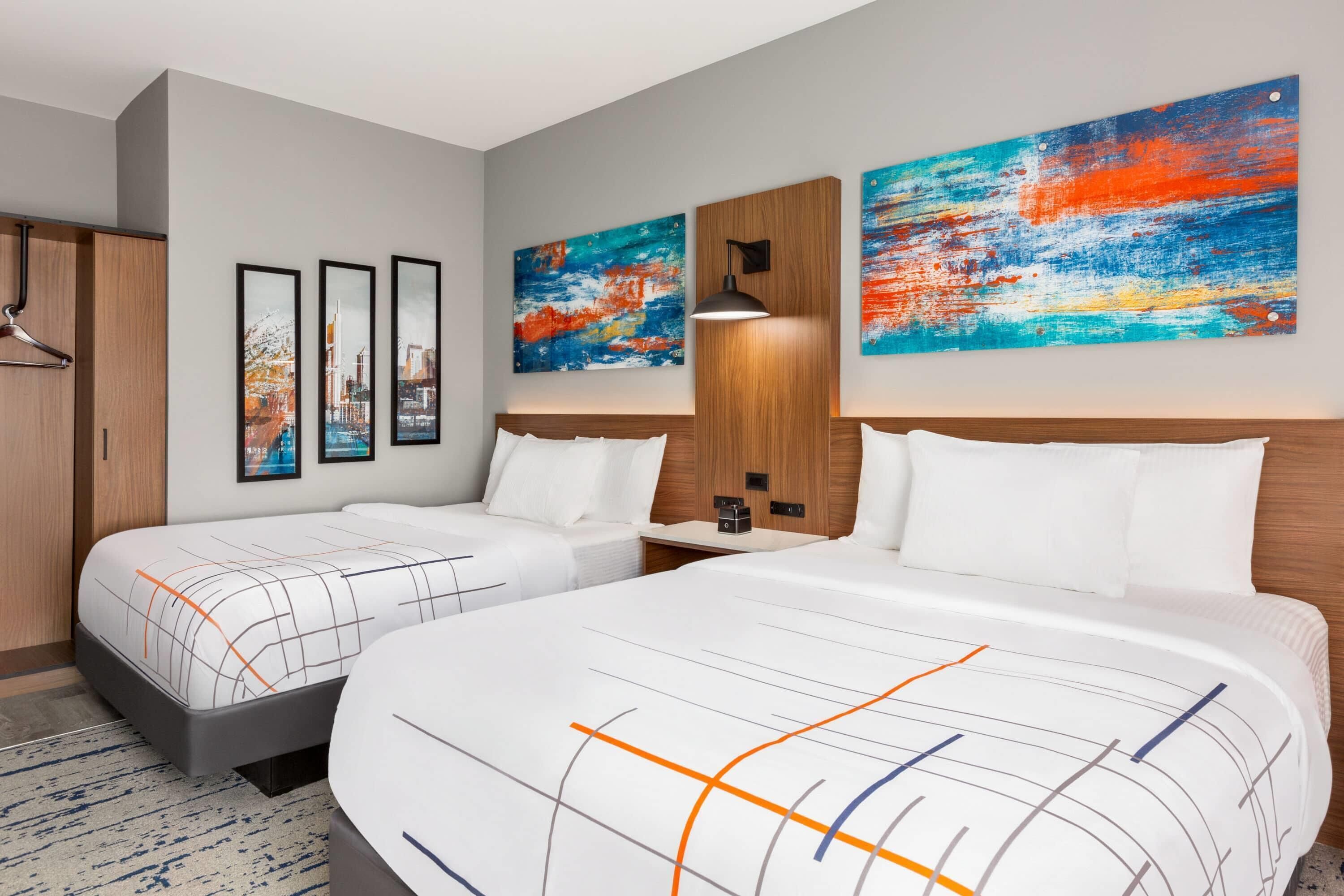 Desk, laptop workspace, iron/ironing board, free WiFi