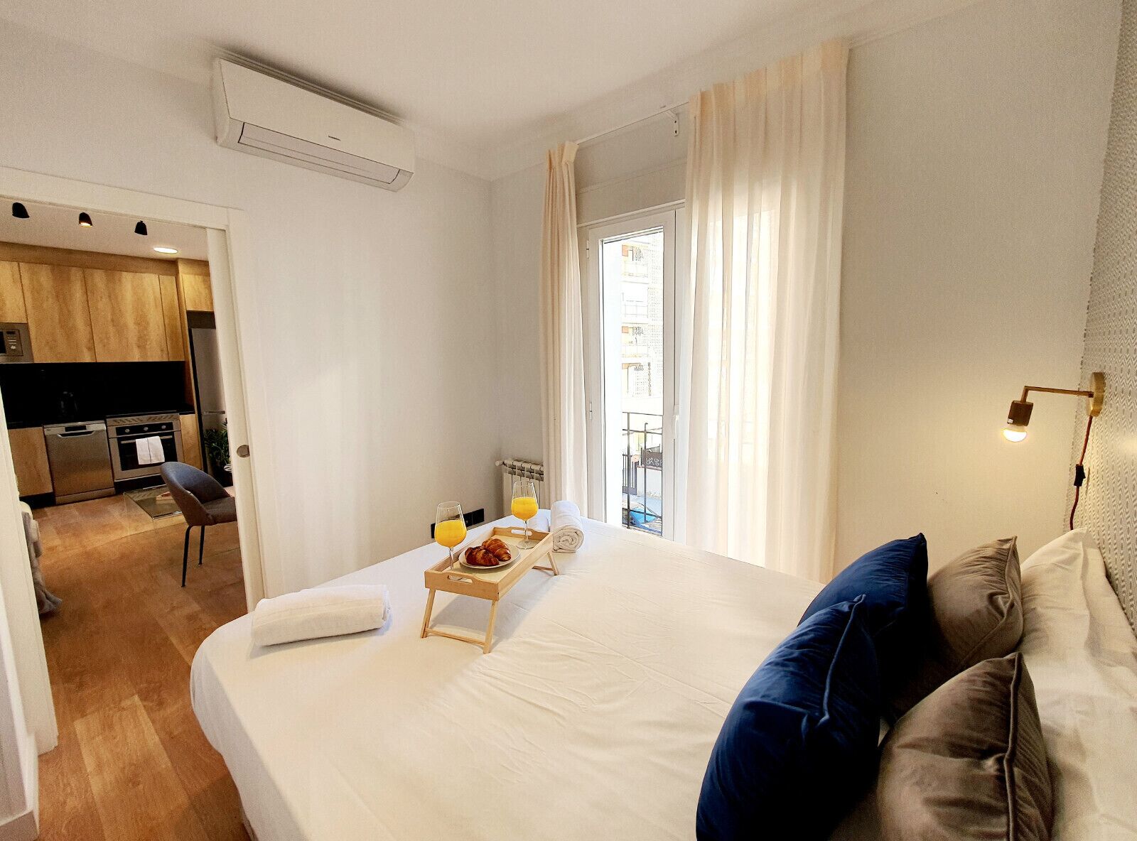 1 slaapkamer, een strijkplank/strijkijzer, gratis wifi, beddengoed