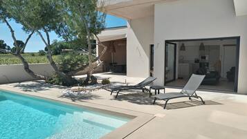 Piscine extérieure, piscine chauffée