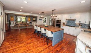 Dining - Large Centrally Located Home (Louisville)