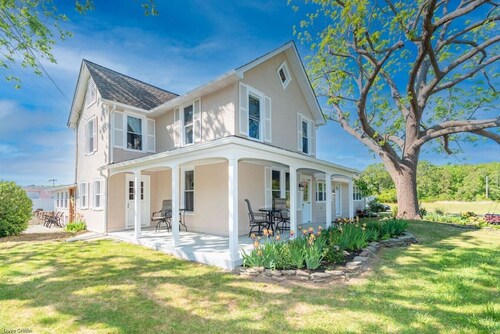 Old Farmhouse for Nature Lovers, 20 miles from OC