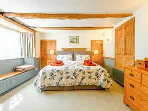 1 bedroom, free WiFi, bed sheets - 1 bedroom accommodation in Briantspuddle, near Wareham (Briantspuddle, near Wareham)