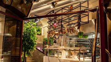 Breakfast, lunch, dinner served; Turkish cuisine