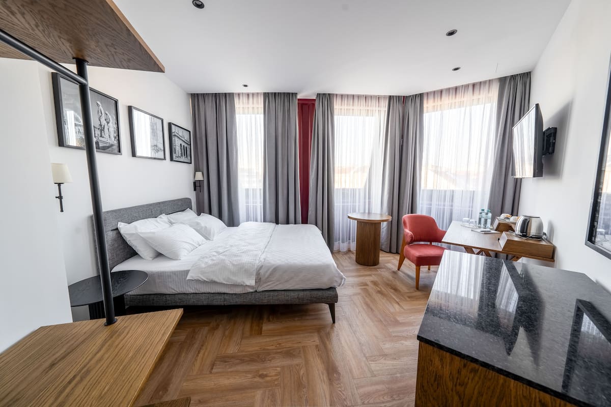 Comfort Double Room | 1 bedroom, desk, laptop workspace, free WiFi