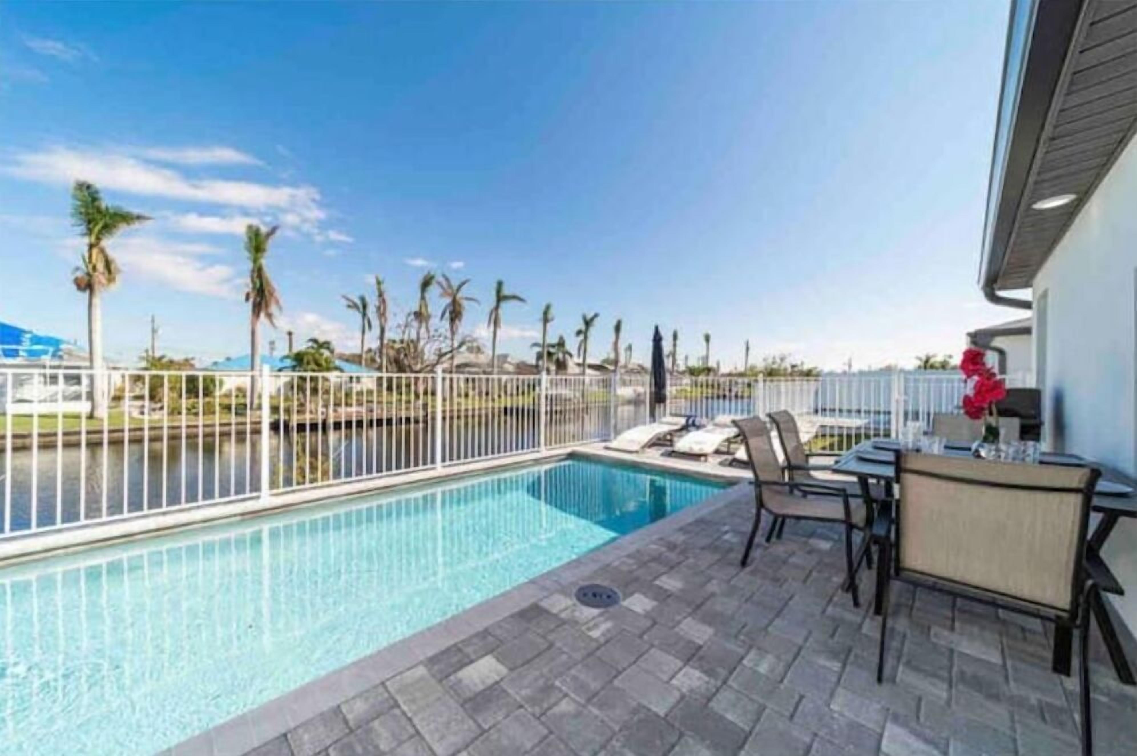 R-NEW Gulf Access Home, Heated Pool! 3 bdrm/2 bath