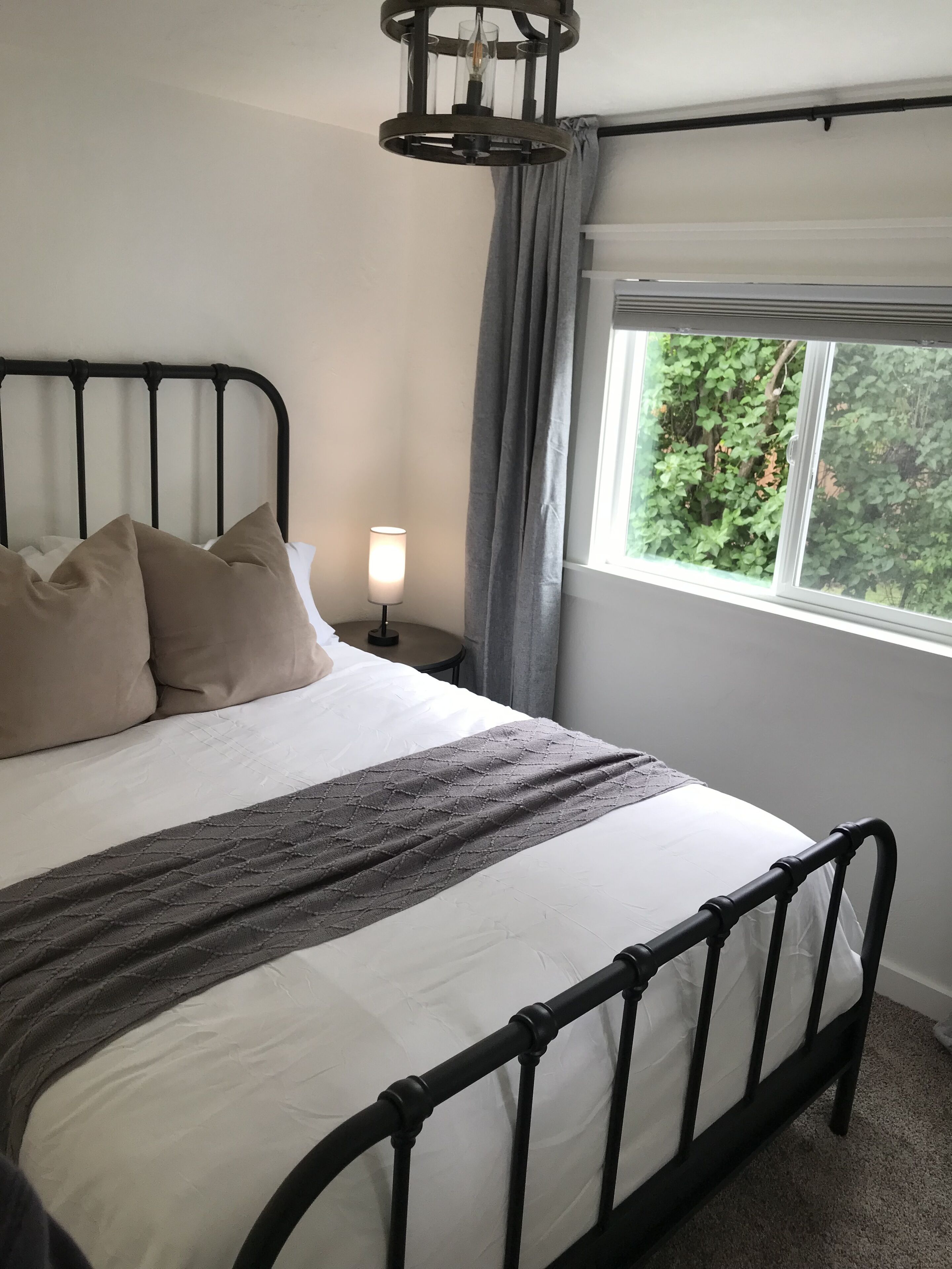 4 bedrooms, iron/ironing board, travel crib, WiFi (free)