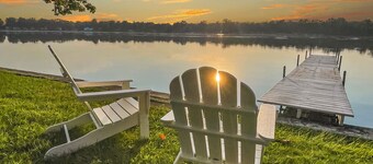 Lakefront|Kayaks|Paddleboat|Fishing