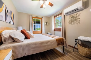 2 habitaciones, tabla de planchar con plancha y cuna de viaje